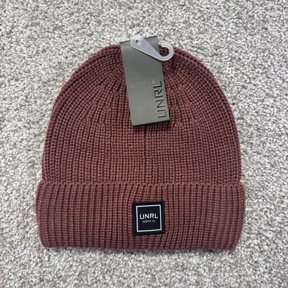 NWT UNRL Industry Beanie Mens One Size Red Rosewood Knit Cuffed Winter Hat